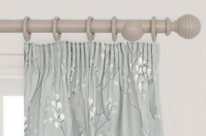 Laura Ashley 35mm Ribbed Ball Wooden Curtain Pole Truffle - Thumbnail 4