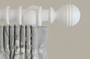 Laura Ashley 35mm Ribbed Ball Wooden Curtain Pole Cotton White - Thumbnail 4